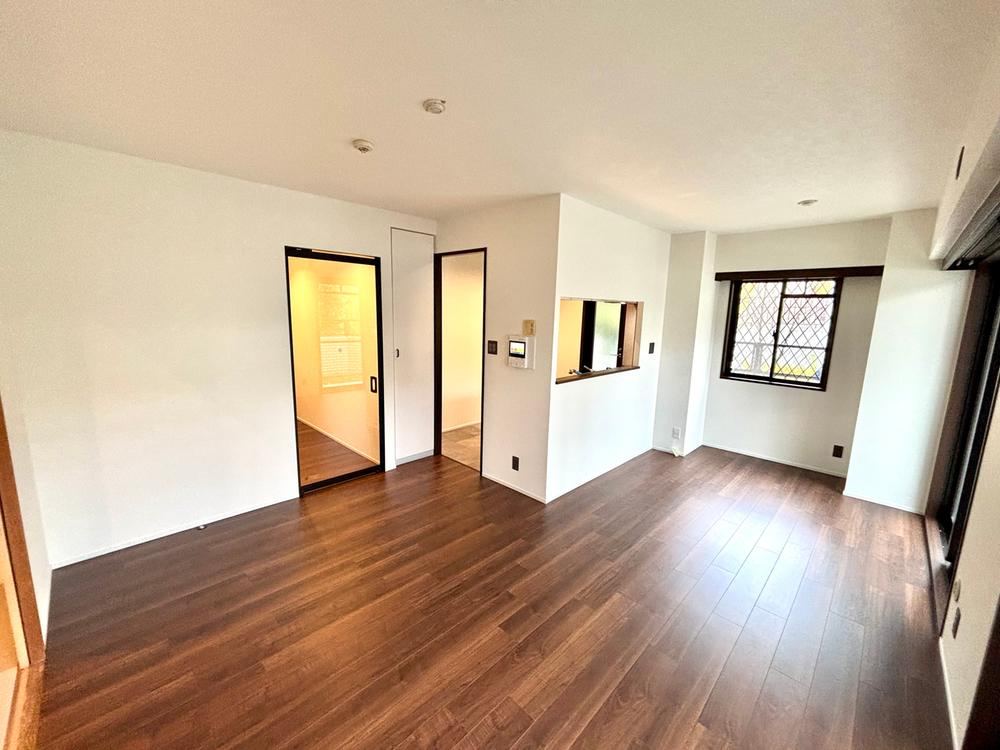 3LDK apartment in Toyonaka, Osaka - Photo 1