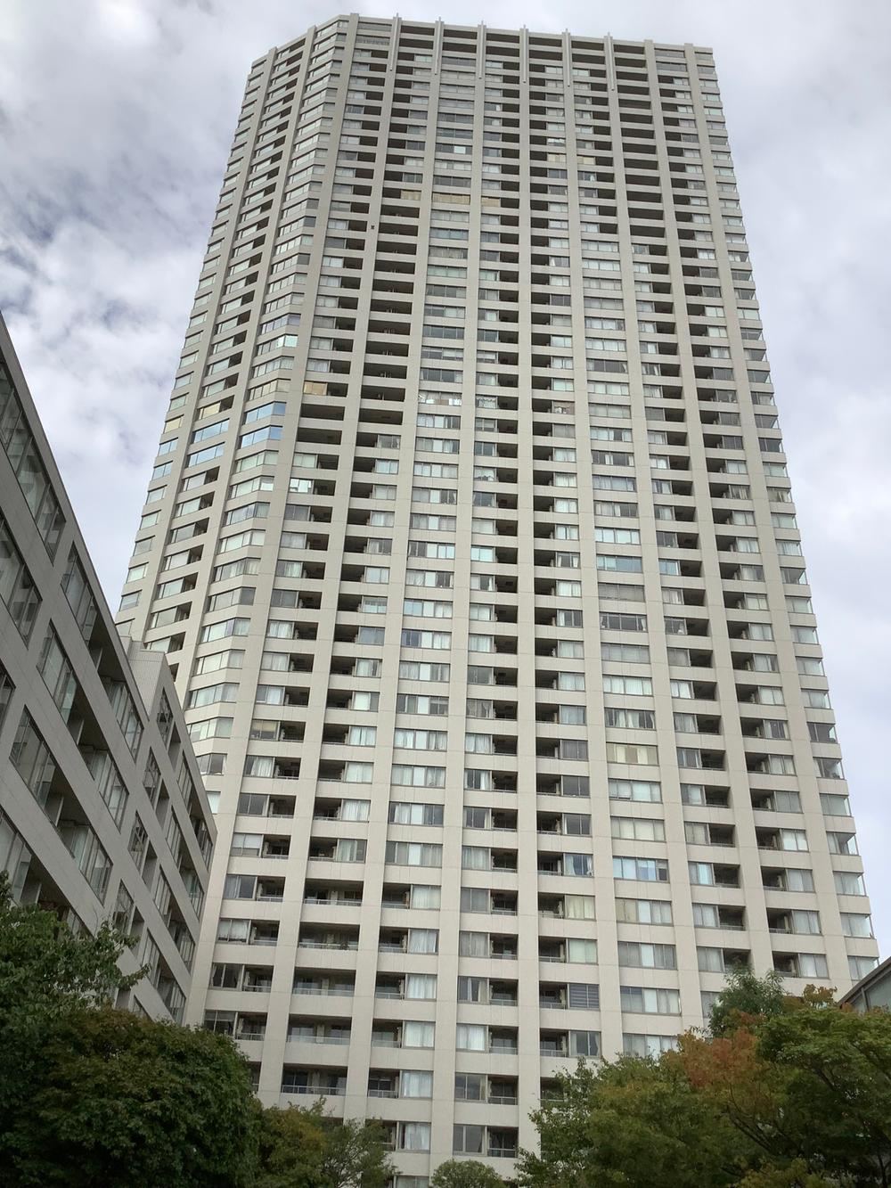 1LDK apartment in Minato Ward, Tokyo - Photo 1