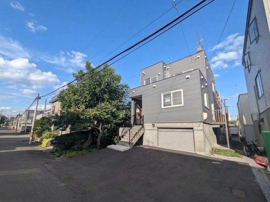 4LDK house in Shiroishi Ward, Sapporo, Hokkaido - Photo 1