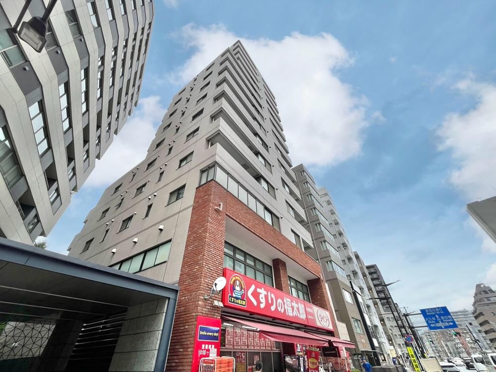 1LDK apartment in Shinjuku Ward, Tokyo - Photo 1