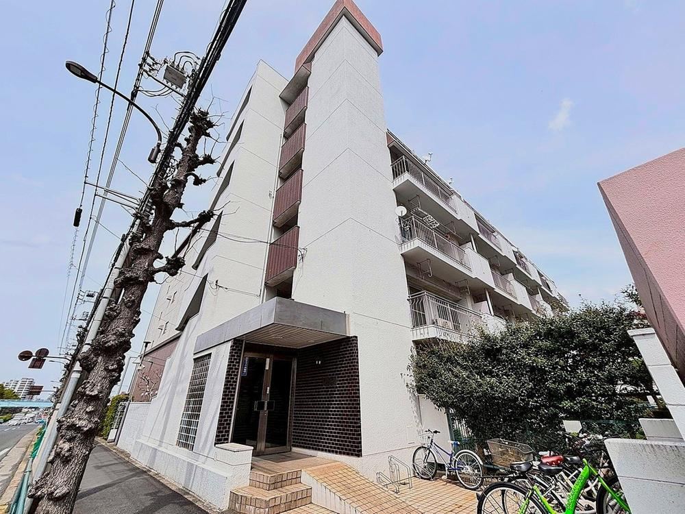 3LDK apartment in Setagaya Ward, Tokyo - Photo 1
