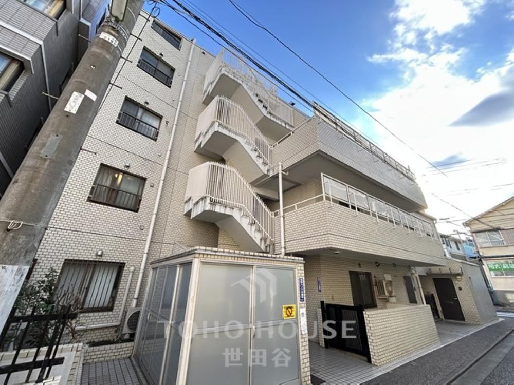 2LDK apartment in Setagaya Ward, Tokyo - Photo 1