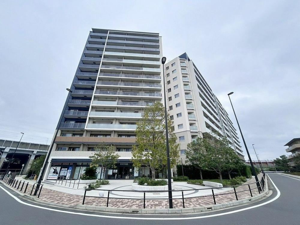 3LDK apartment in Funabashi, Chiba - Photo 1