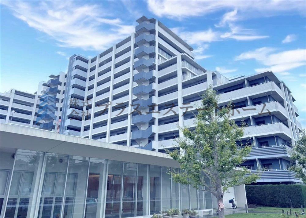 3LDK apartment in Suma Ward, Kobe, Hyogo - Photo 1