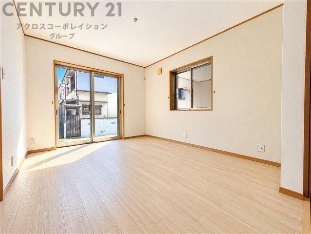 3DK house in Amagasaki, Hyogo - Photo 1
