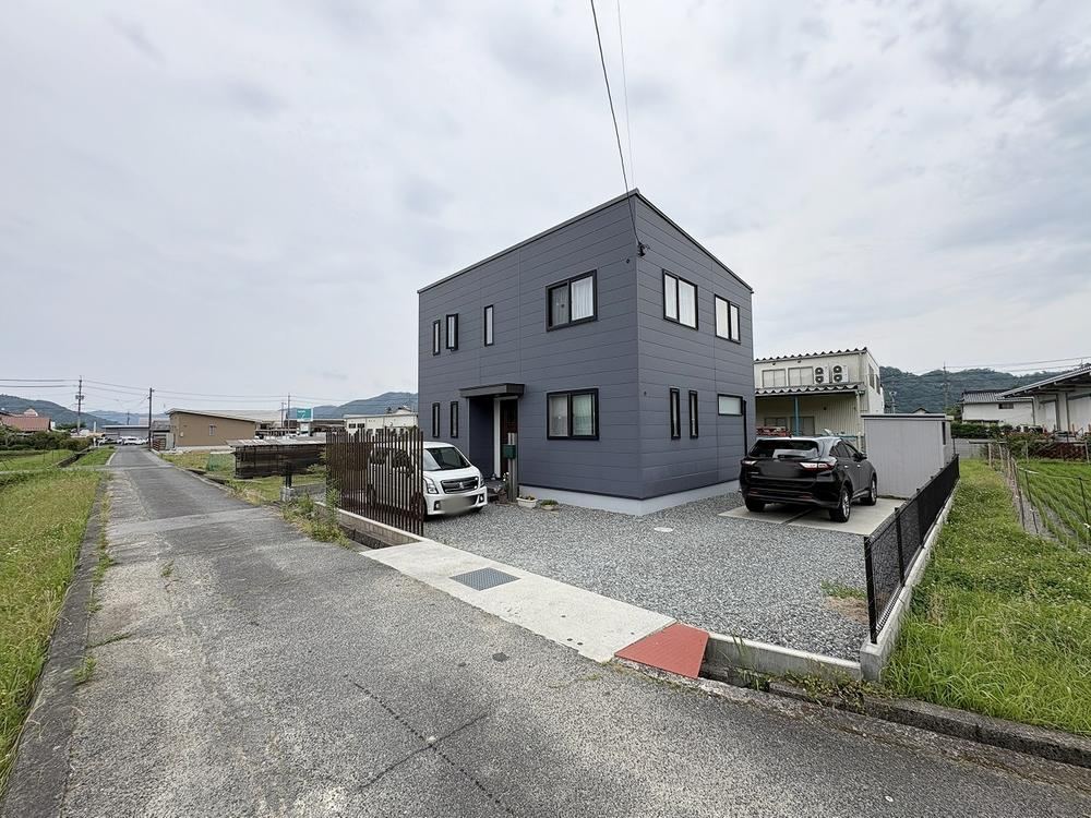 4LDK house in Akitakata, Hiroshima - Photo 1