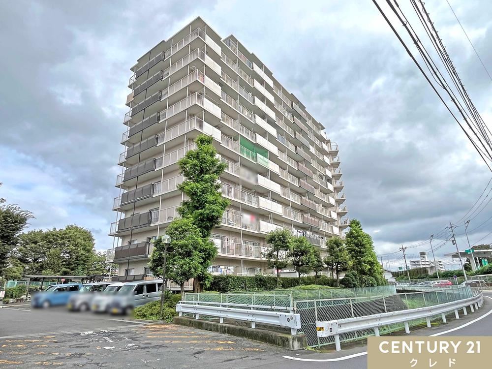 3DK apartment in Sakado, Saitama - Photo 1