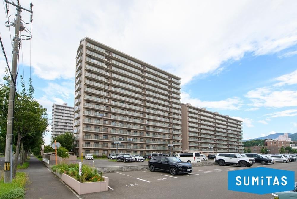 4LDK apartment in Teine Ward, Sapporo, Hokkaido - Photo 1