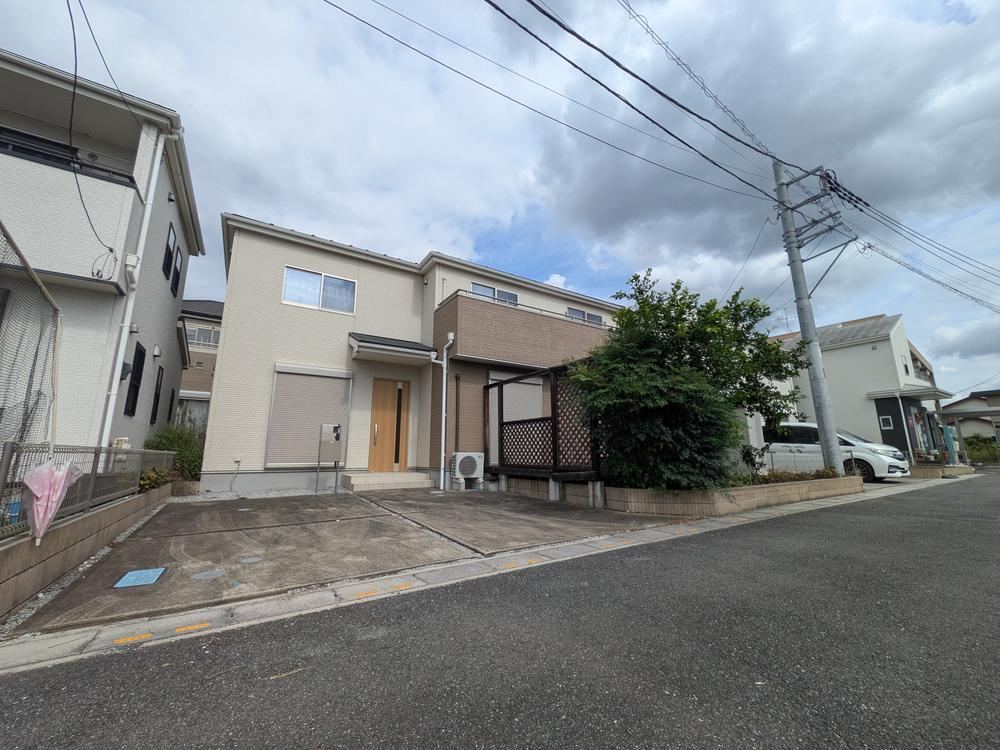 4LDK house in Minuma Ward, Saitama - Photo 1