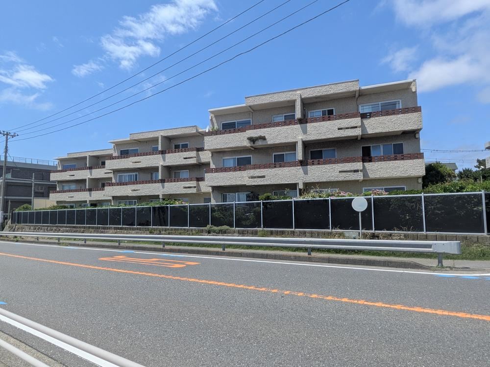 3LDK apartment in Kamakura, Kanagawa - Photo 1
