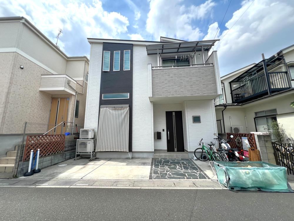 4LDK house in Urawa Ward, Saitama - Photo 1