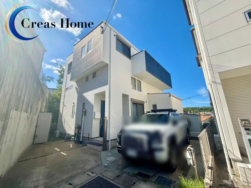 3LDK house in Tarumi Ward, Kobe, Hyogo - Photo 1