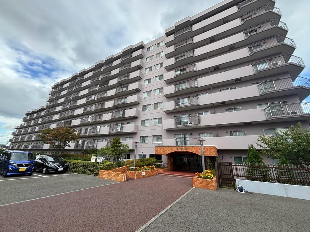 2LDK apartment in Kita Ward, Sapporo, Hokkaido - Photo 1