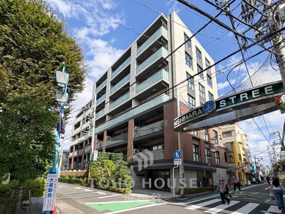 2LDK apartment in Shibuya Ward, Tokyo - Photo 1