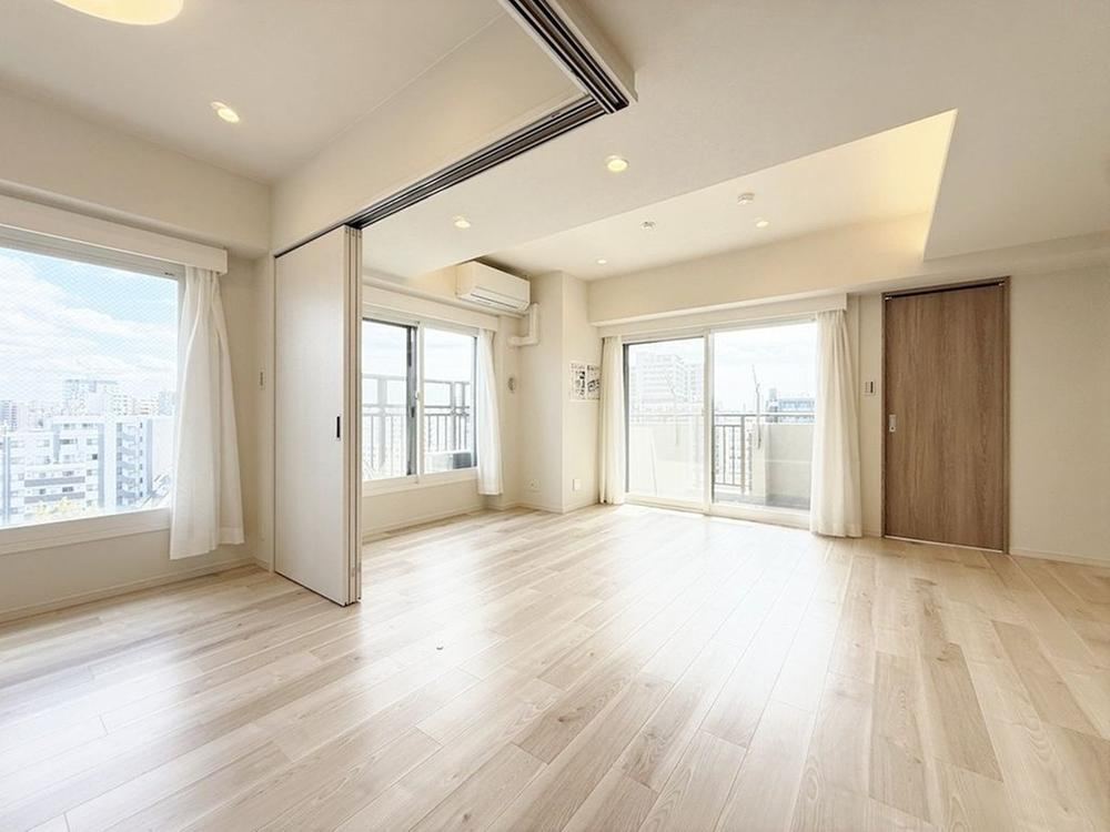 4LDK apartment in Koto Ward, Tokyo - Photo 1