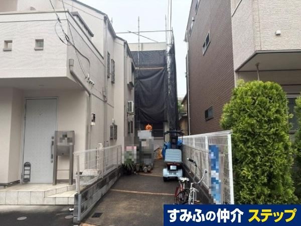 3LDK+S house in Itabashi Ward, Tokyo - Photo 1