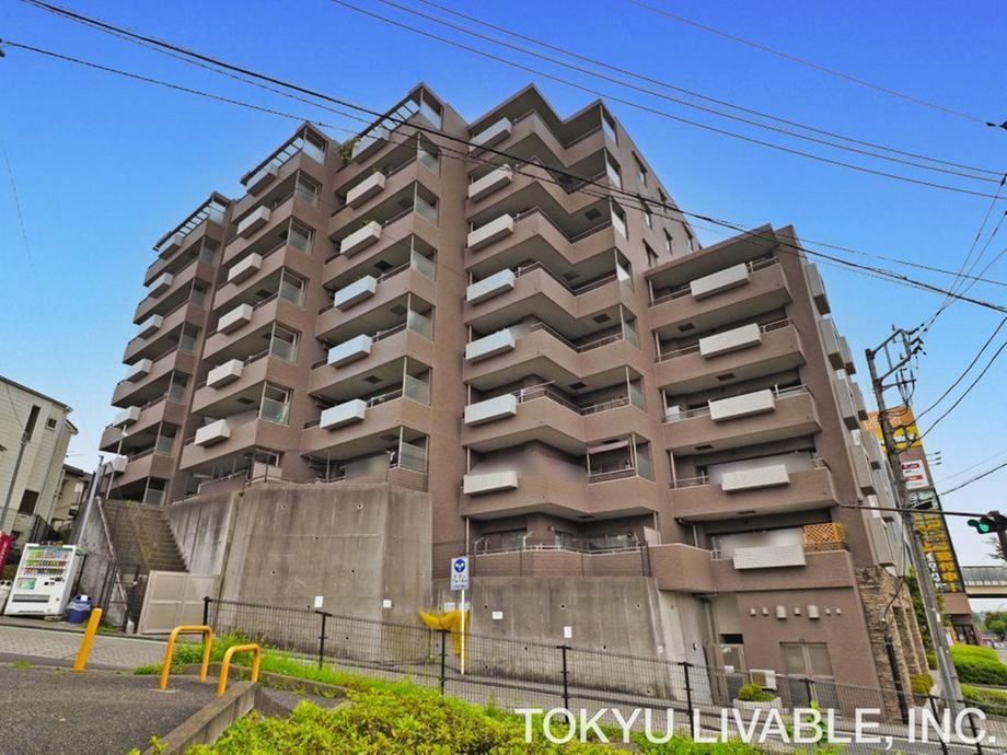 3LDK apartment in Konan Ward, Yokohama, Kanagawa - Photo 1