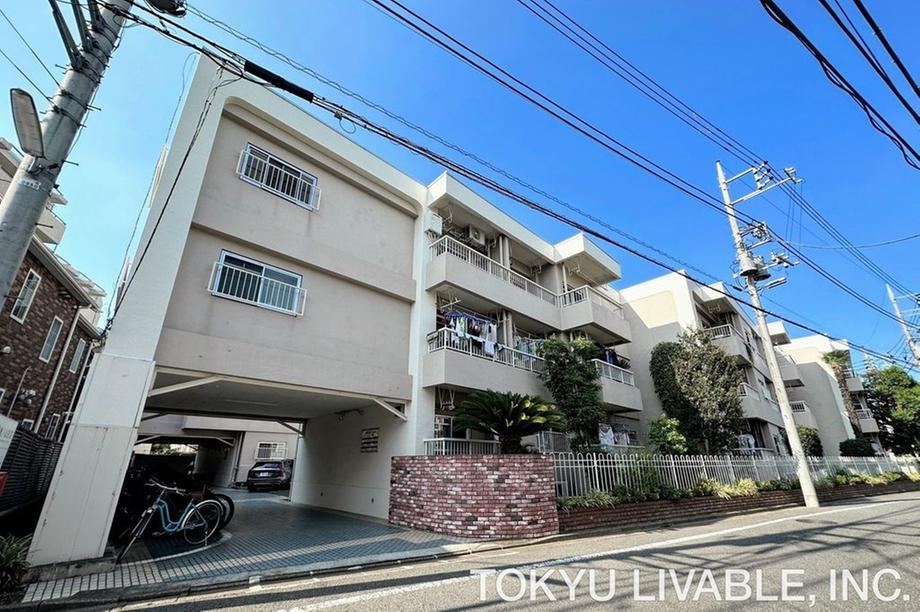1LDK apartment in Setagaya Ward, Tokyo - Photo 1