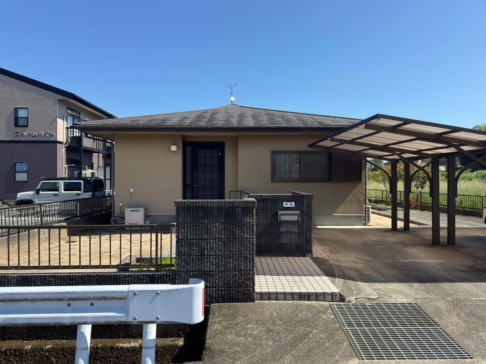 6LDK house in Uto, Kumamoto - Photo 1