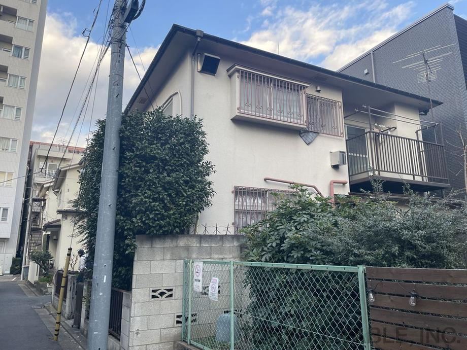 3LDK house in Meguro Ward, Tokyo - Photo 1