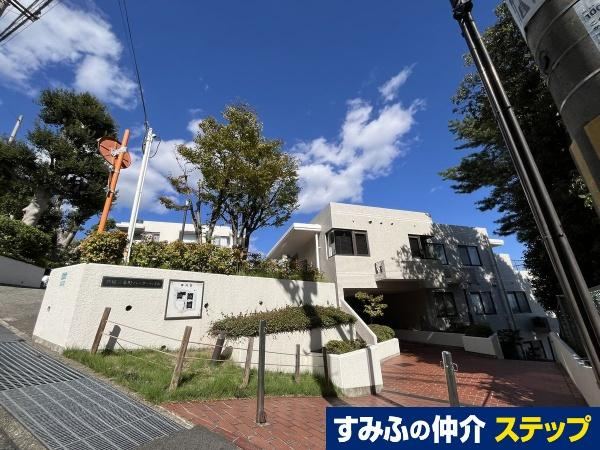 4LDK apartment in Ashiya, Hyogo - Photo 1