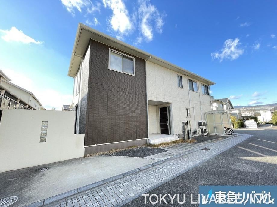 4LDK house in Ashiya, Hyogo - Photo 1