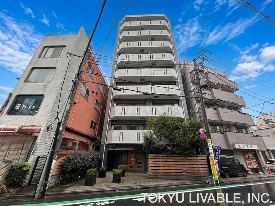 1LDK apartment in Sumida Ward, Tokyo - Photo 1