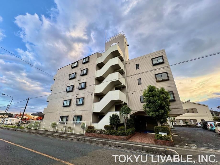 3LDK apartment in Ageo, Saitama - Photo 1