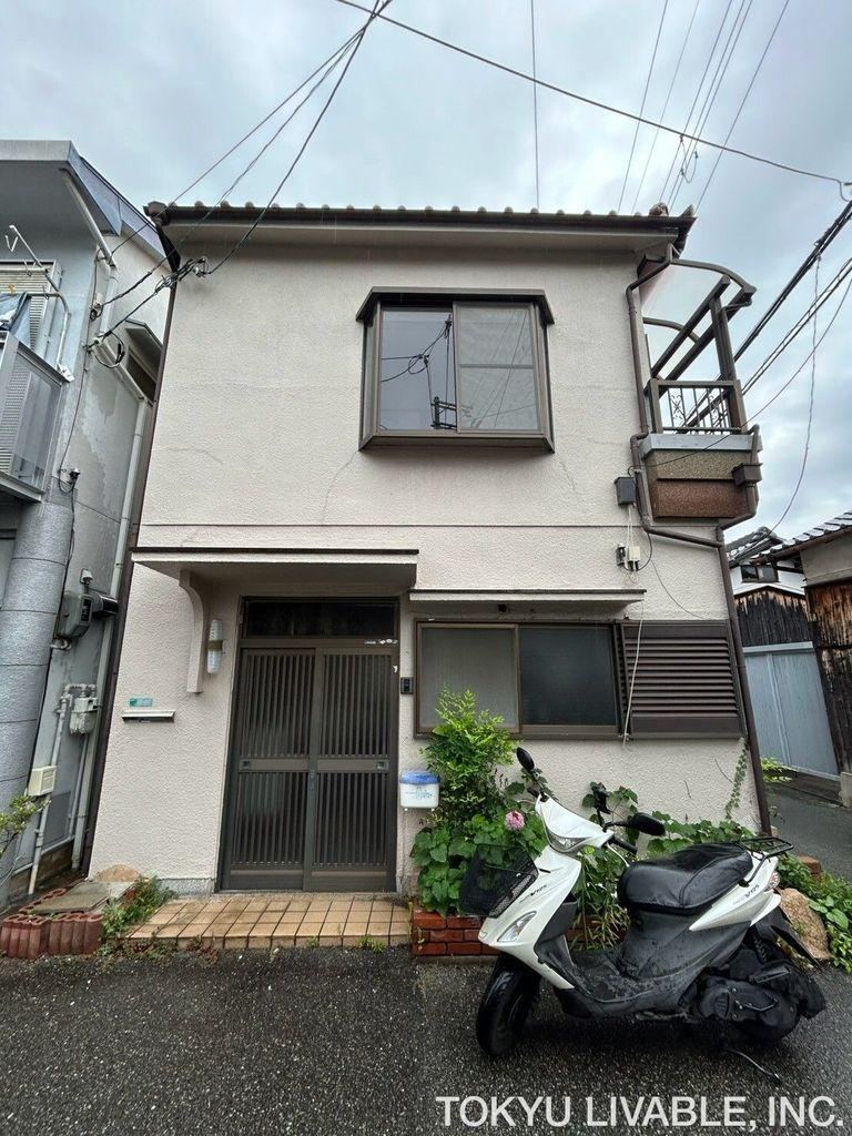 3DK house in Itami, Hyogo - Photo 1