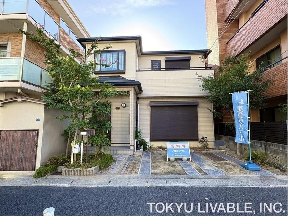 4LDK house in Higashinada Ward, Kobe, Hyogo - Photo 1