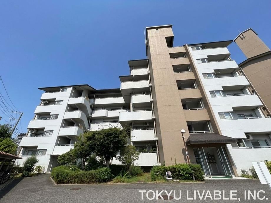 3LDK apartment in Ashiya, Hyogo - Photo 1