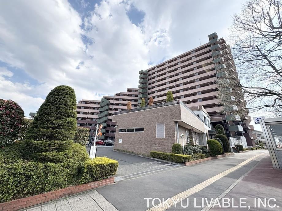 2LDK apartment in Aoba Ward, Sendai, Miyagi - Photo 1