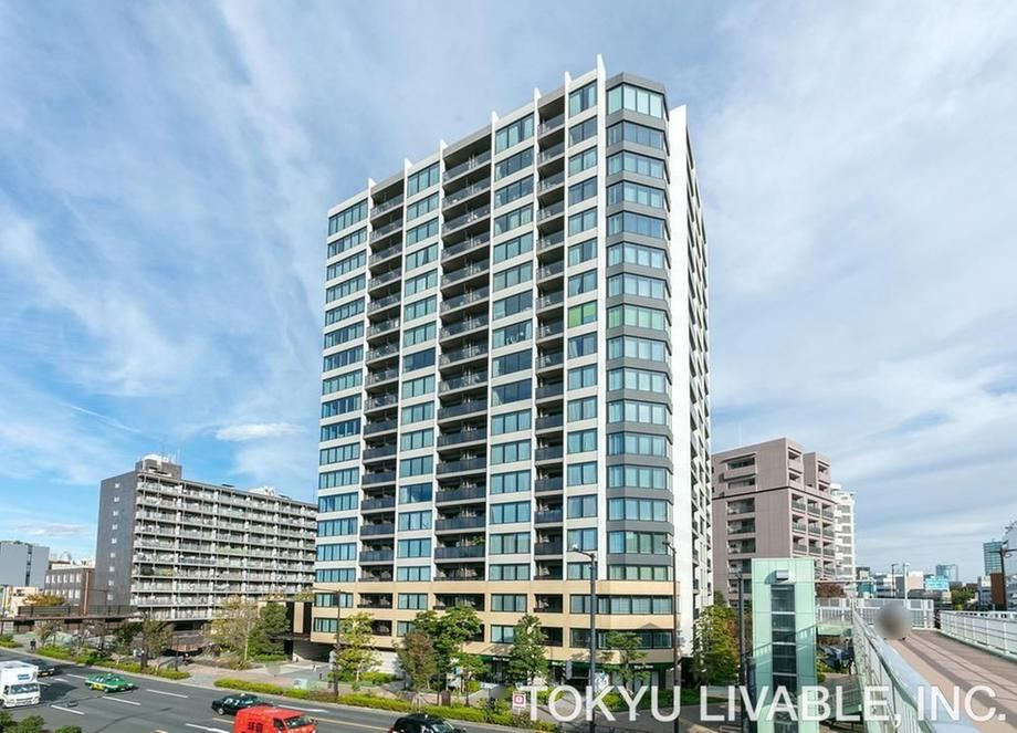 2LDK apartment in Shibuya Ward, Tokyo - Photo 1