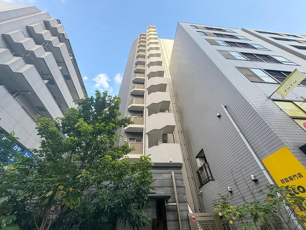 2LDK apartment in Koganei, Tokyo - Photo 1