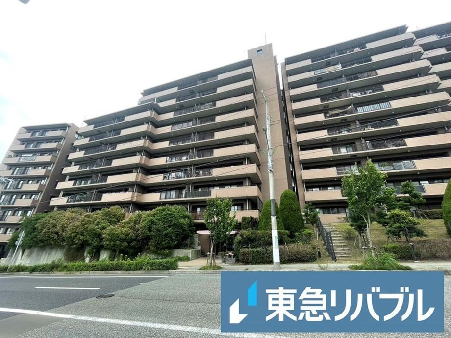 3LDK apartment in Akashi, Hyogo - Photo 1
