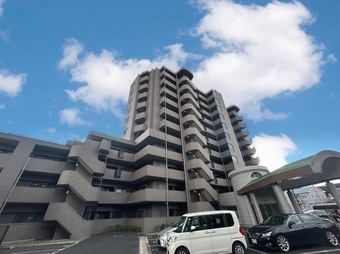 3LDK apartment in Aki District