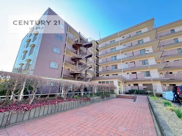 3LDK apartment in Abiko, Chiba - Photo 1