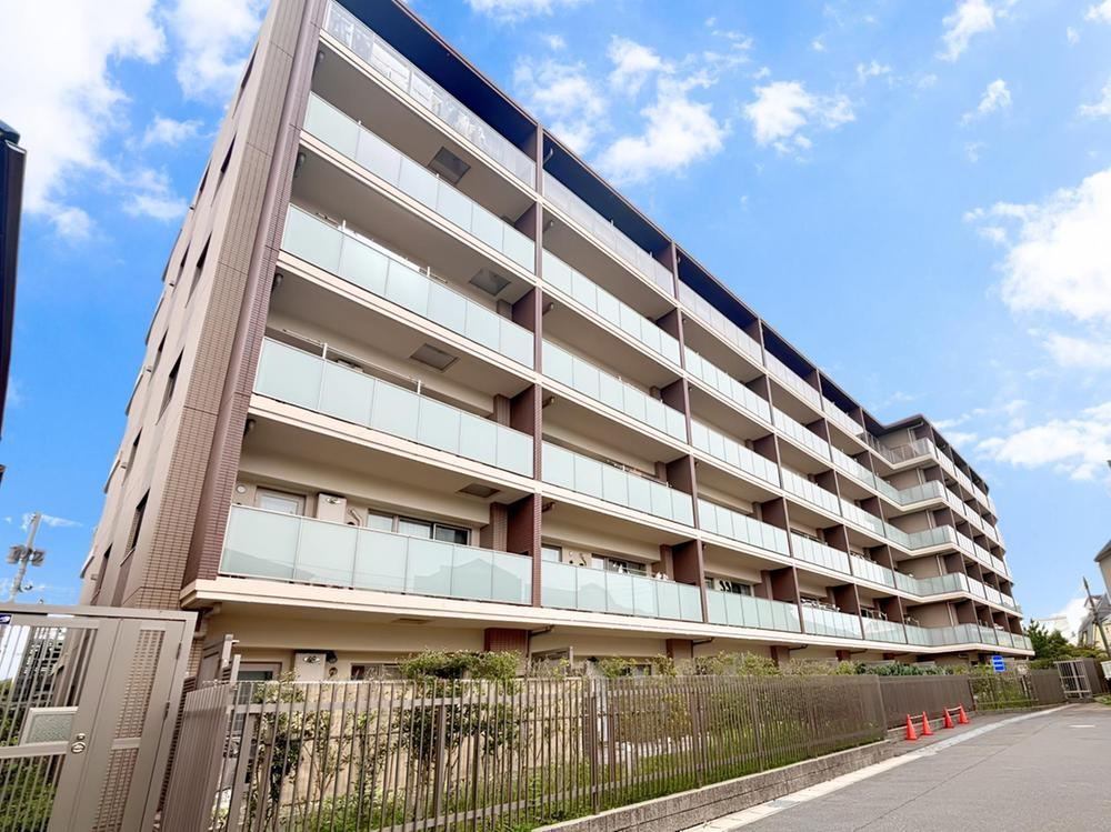 3LDK apartment in Matsudo, Chiba - Photo 1