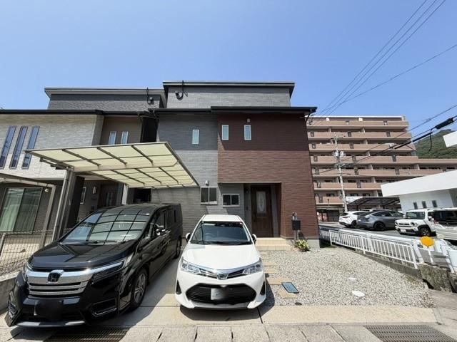 4LDK+S house in Kure, Hiroshima - Photo 1