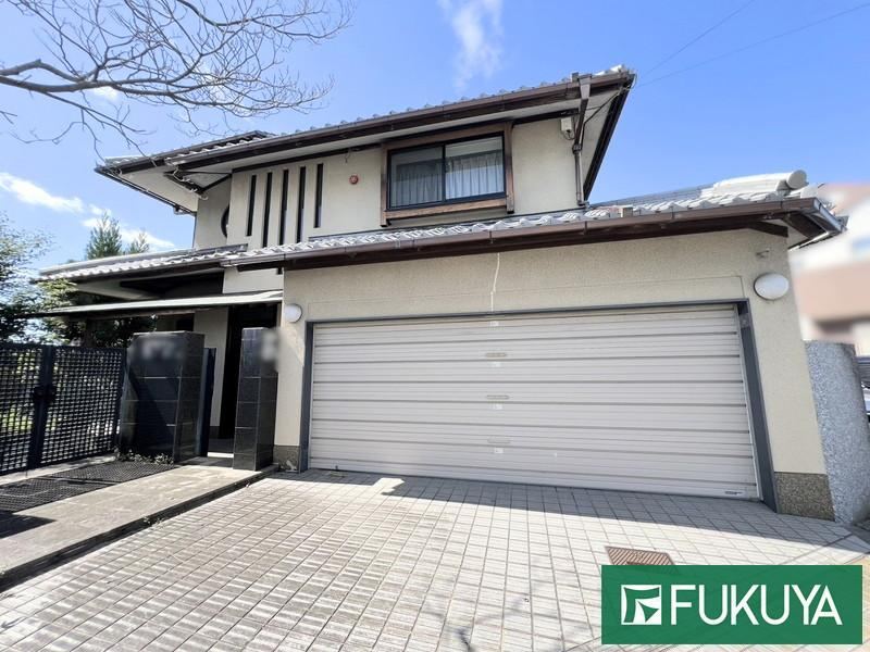 5LDK+S house in Mino, Osaka - Photo 1