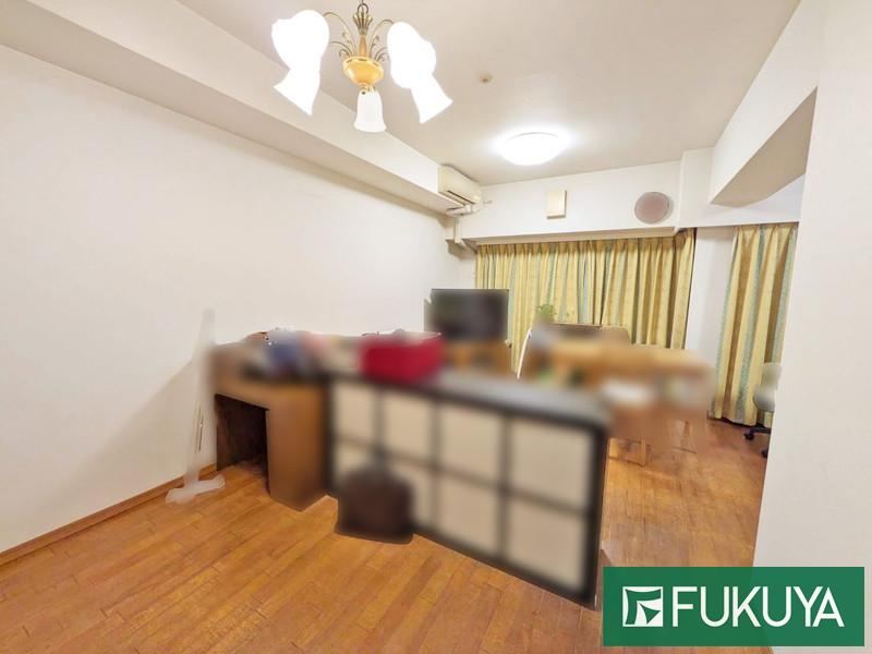 3LDK apartment in Nishi Ward, Osaka - Photo 1