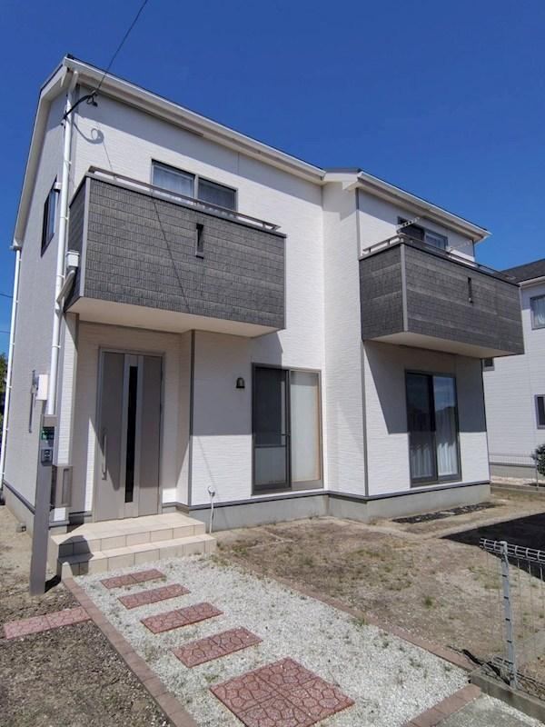 4LDK house in Higashi Ward, Fukuoka - Photo 1