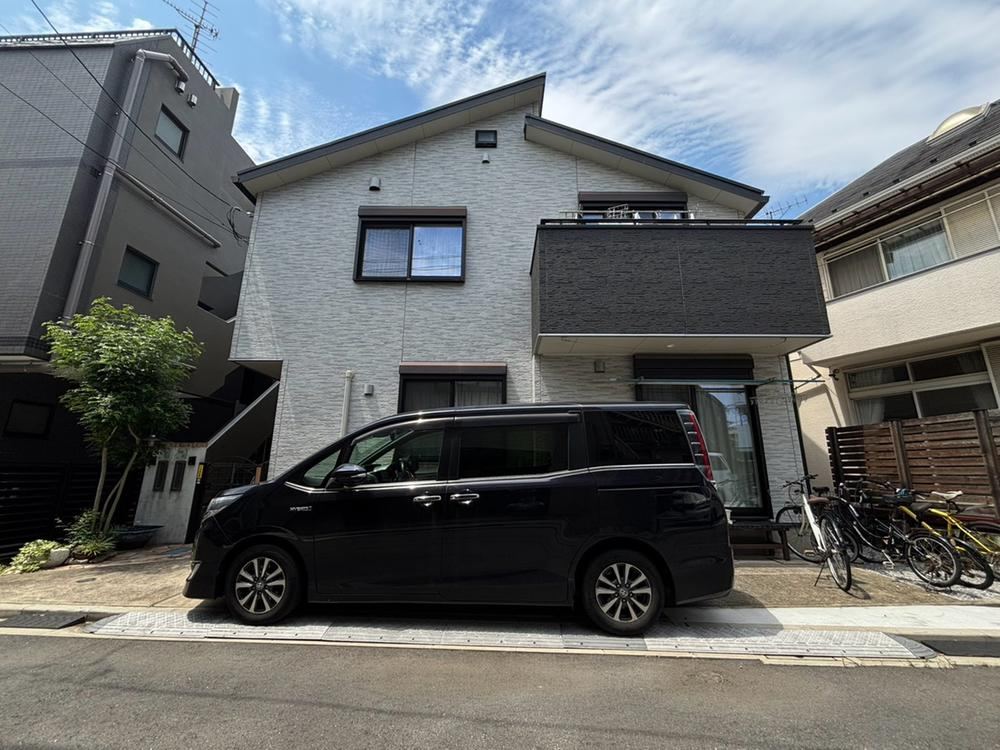 5LDK+S house in Setagaya Ward, Tokyo - Photo 1