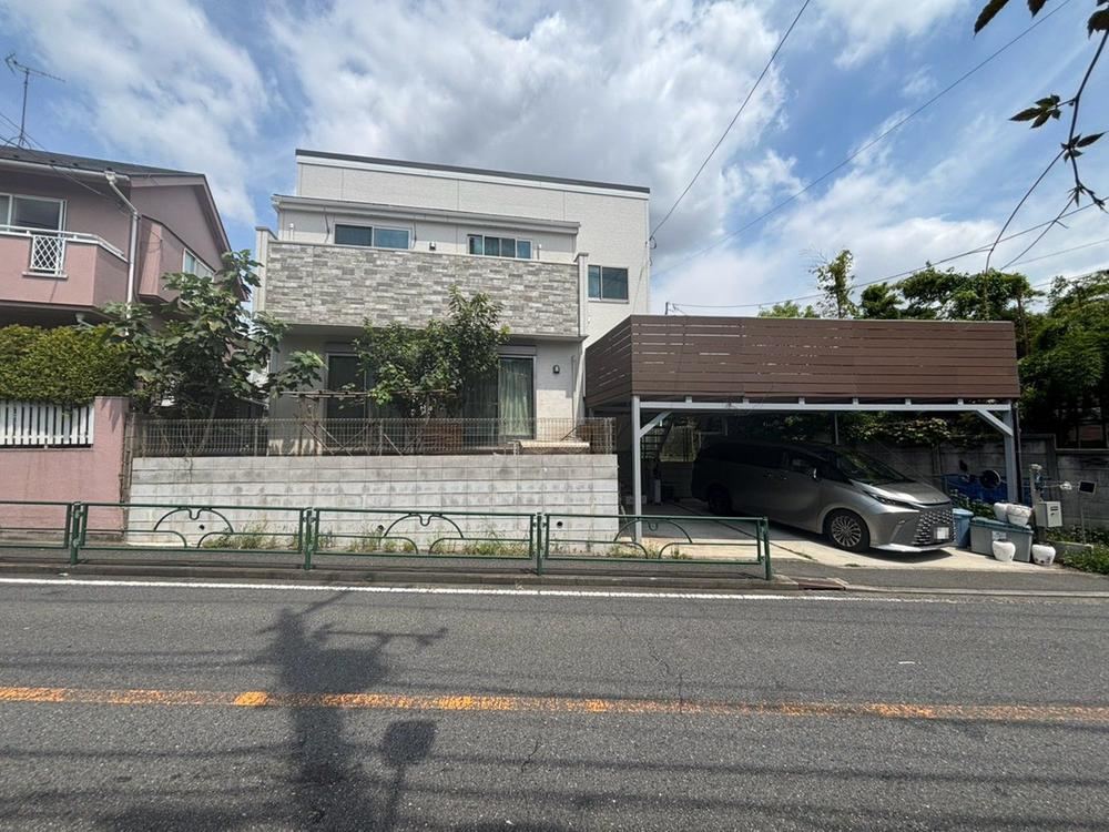 4LDK house in Setagaya Ward, Tokyo - Photo 1