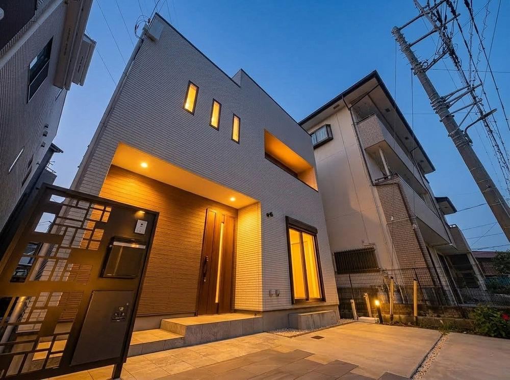 4LDK house in Soka, Saitama - Photo 1