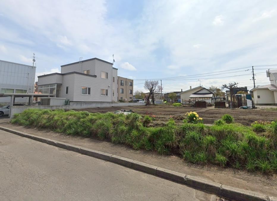 376 m² land in Ebetsu, Hokkaido - Photo 1