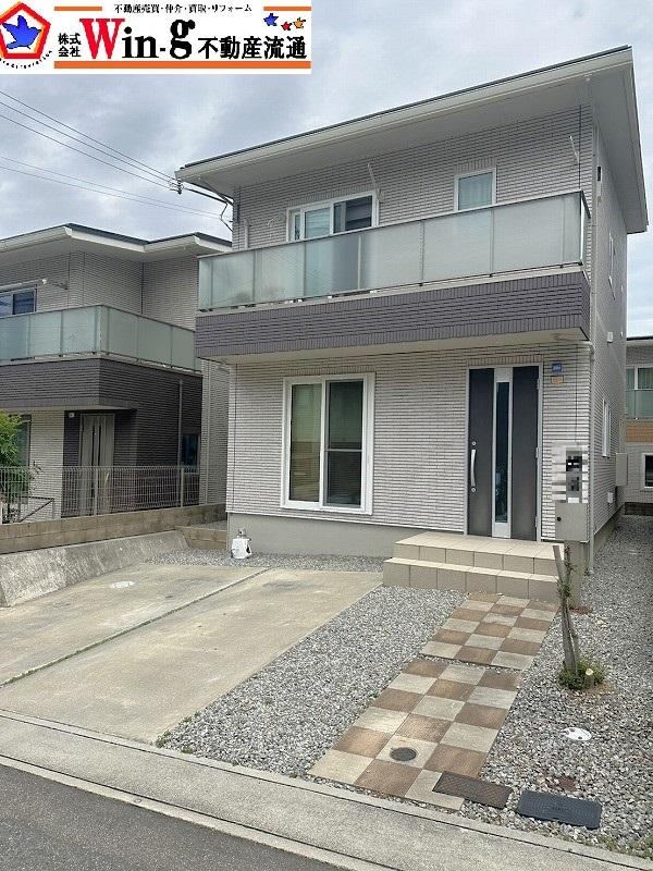 4LDK house in Tarumi Ward, Kobe, Hyogo - Photo 1