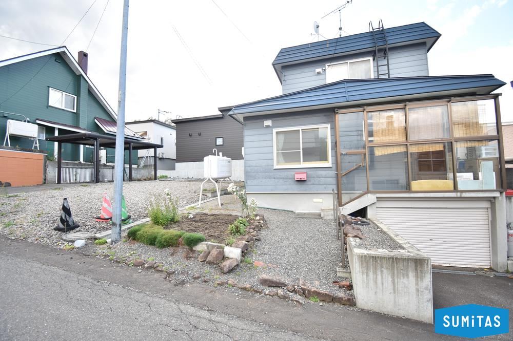5LDK house in Minami Ward, Sapporo, Hokkaido - Photo 1