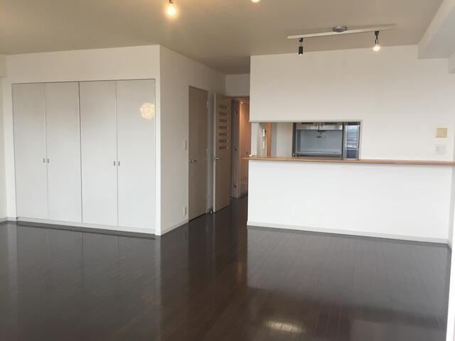 2LDK apartment in Kashiwa, Chiba - Photo 1