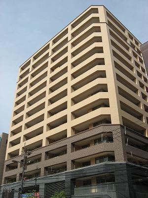 2LDK apartment in Matsuyama, Ehime - Photo 1